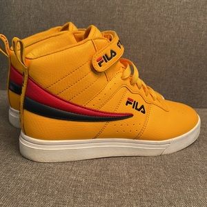 Fila  Kids High Tops Sneakers Size 5 EUR 37.5